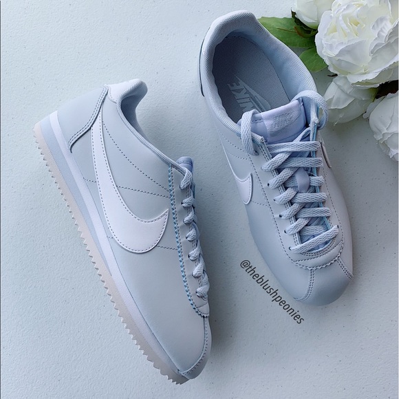 Nike Shoes - Nike Classic Cortez Leather Sneakers NWT